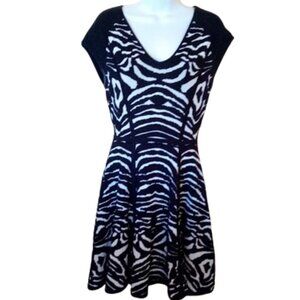 Black and White Fit and Flare Sweater Dress Size Small